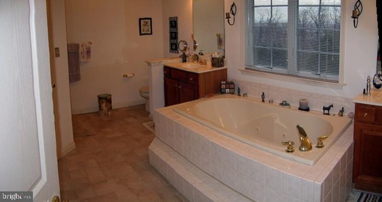 1149 Nissley Road Lancaster, PA 17601 - Photo 16 of 20 Gallery Image 16