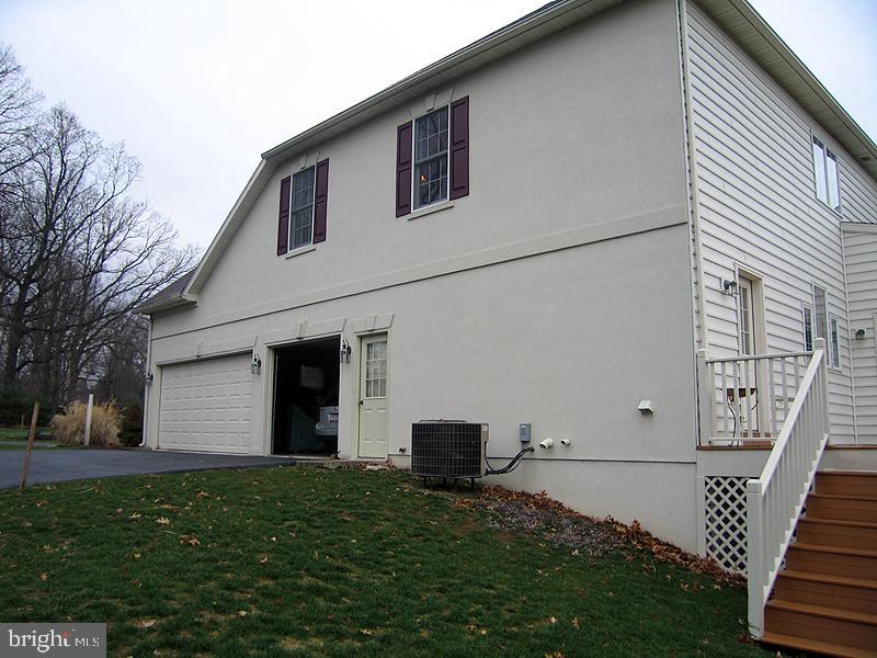 1149 Nissley Road Lancaster, PA 17601 - Photo 6 of 20 Gallery Image 6