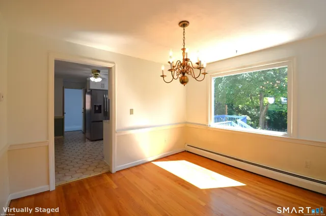 a view of empty room with window