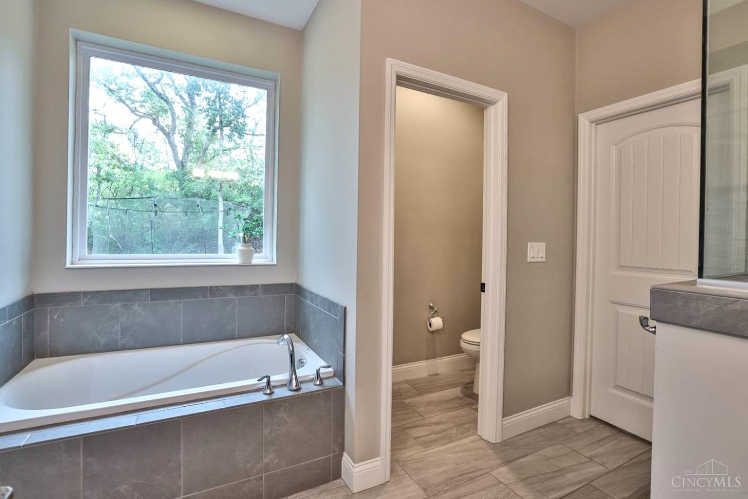 6847 Five Mile Road Cincinnati, OH 45230 - Photo 30 of 62