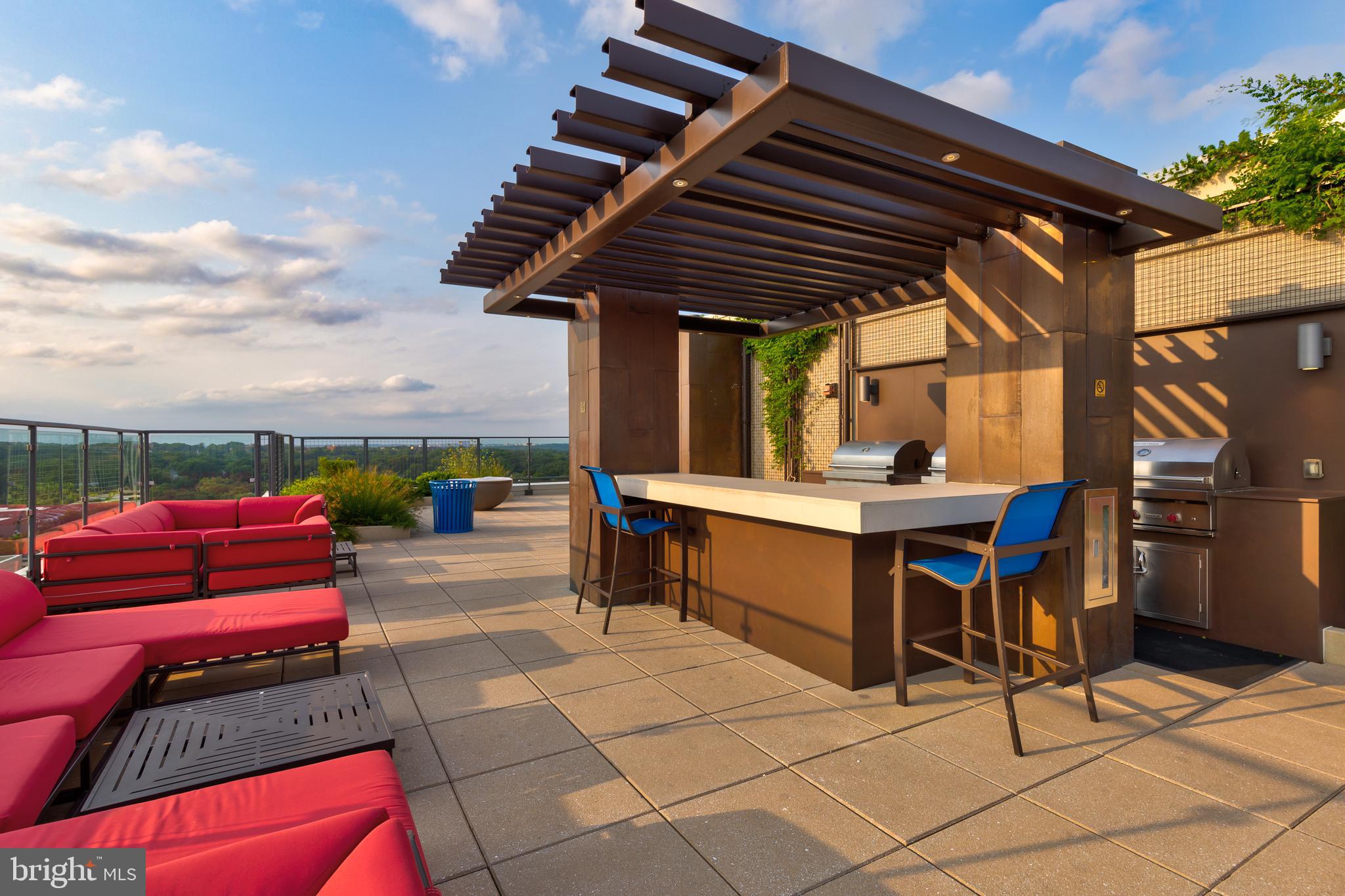 851 North Glebe Road, Unit 1020 Arlington, VA 22203 - Photo 43 of 52 Roof Top