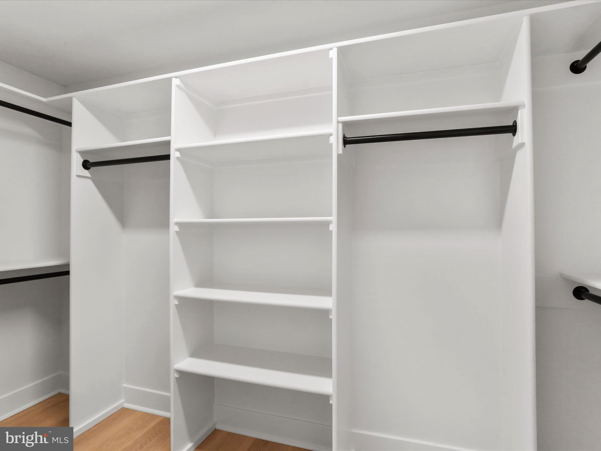 20721 Bell Bluff Road Gaithersburg, MD 20882 - Photo 25 of 59 Custom Walk in Closet