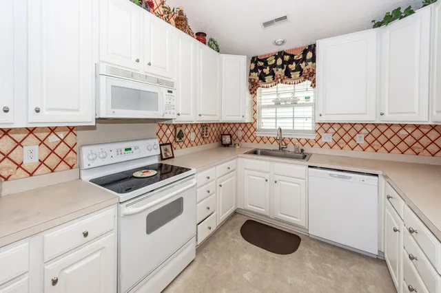 $340,000 | 103 Savannah River Drive, Summerville, SC 29485