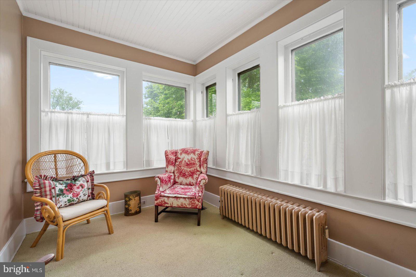 4 Washington Street Berlin, MD 21811 - Photo 58 of 125 a living room with furniture and a window