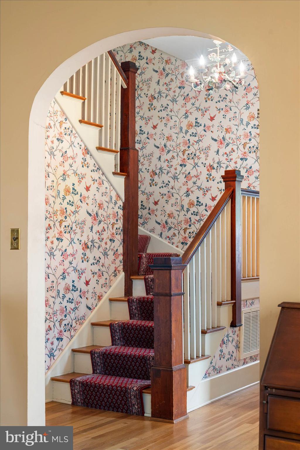 4 Washington Street Berlin, MD 21811 - Photo 68 of 125 a view of entryway with wooden floor