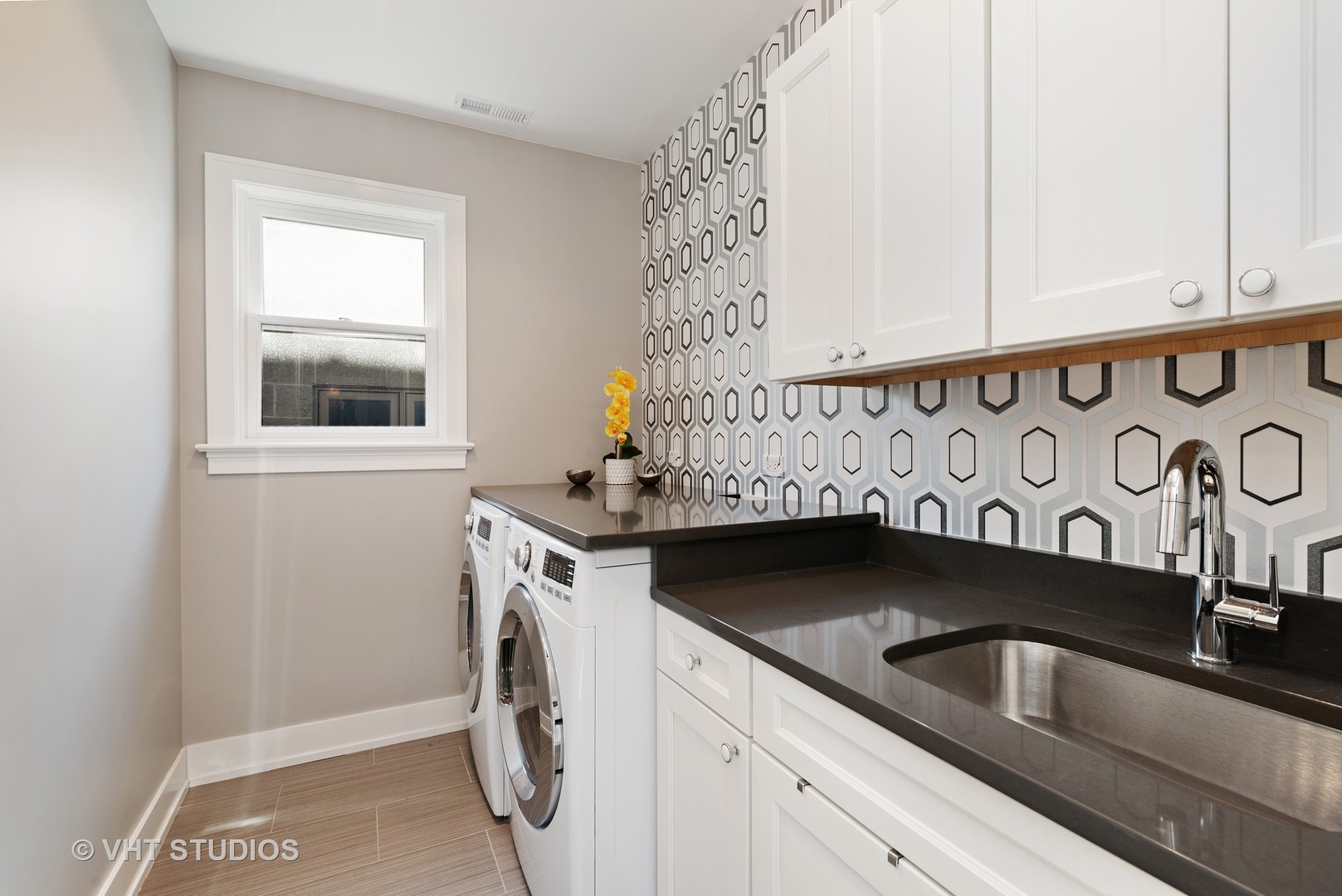 1734 West Henderson Street Chicago, IL 60657 - Photo 15 of 24 a close view of sink and tap
