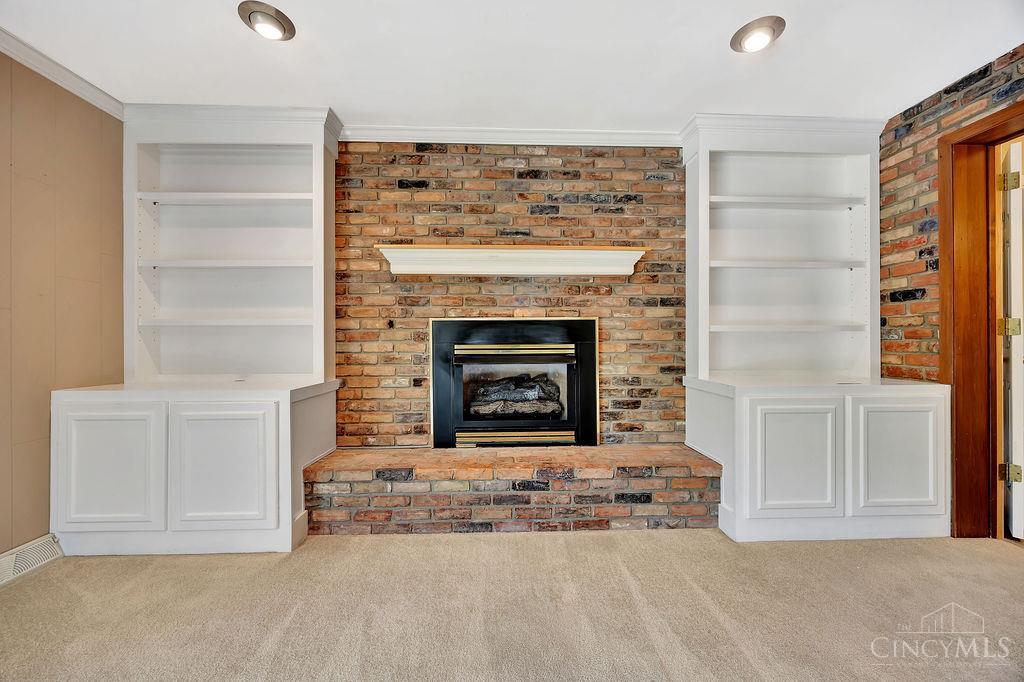 8714 Wuest Road Cincinnati, OH 45251 - Photo 27 of 64 Gallery Image 27