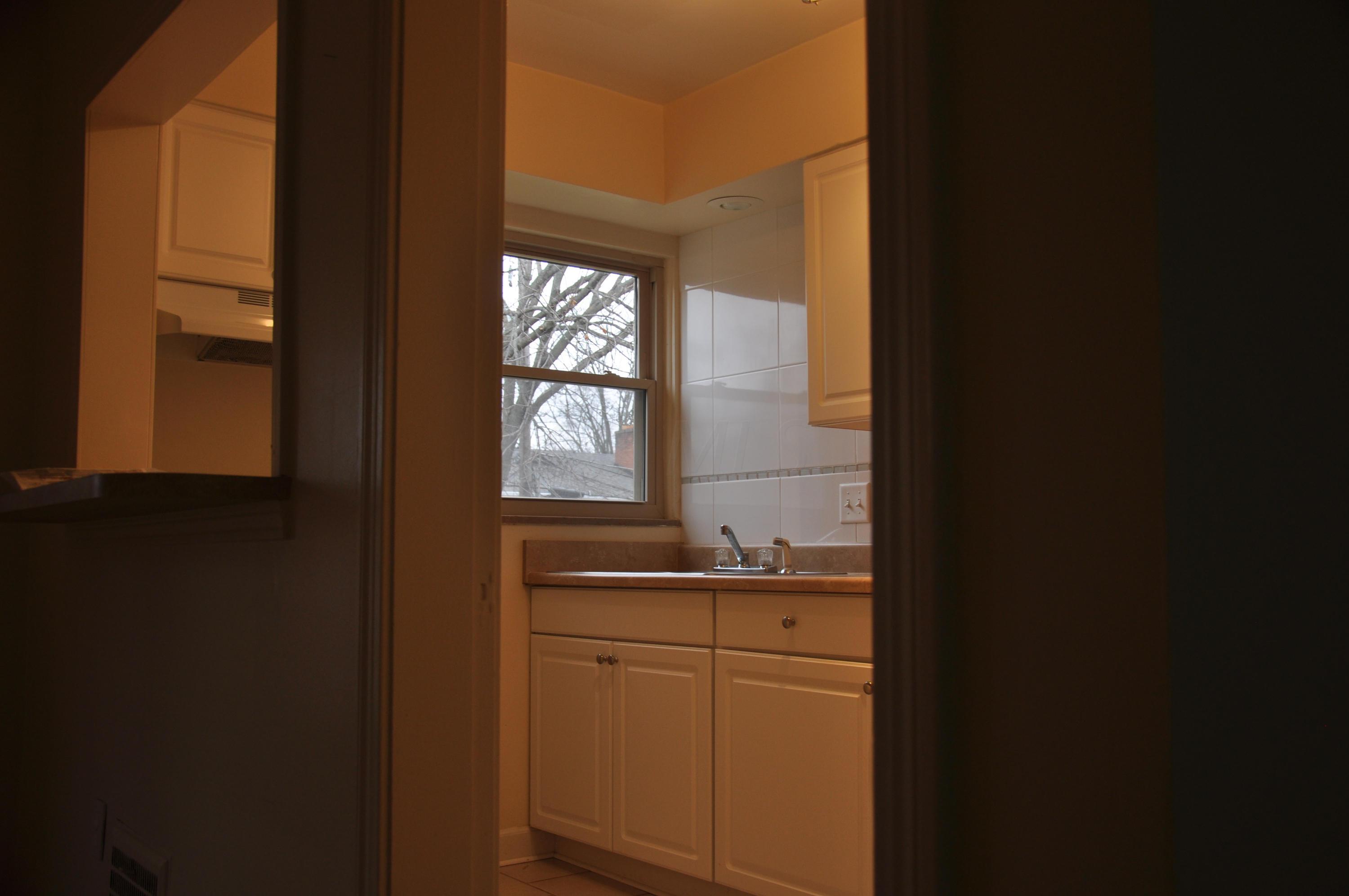 2074 Ridgeview Road Upper Arlington, OH 43221 - Photo 8 of 15