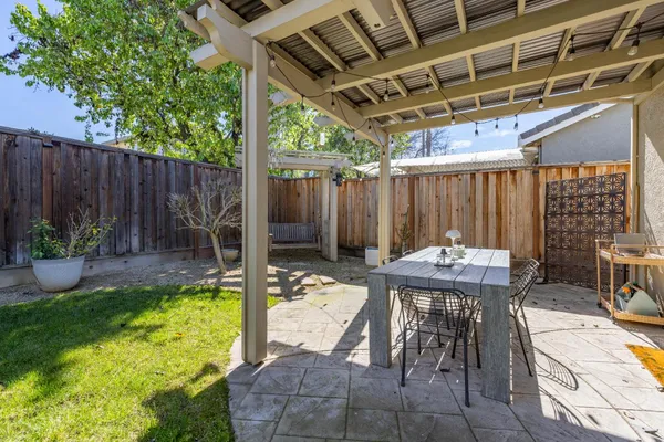 $820,000 | 336 Kristen Way, Ripon, CA 95366