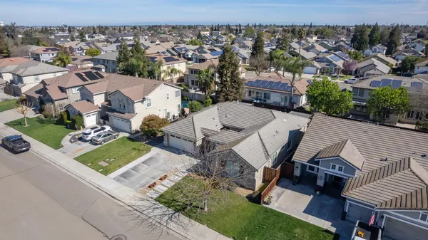 $820,000 | 336 Kristen Way, Ripon, CA 95366