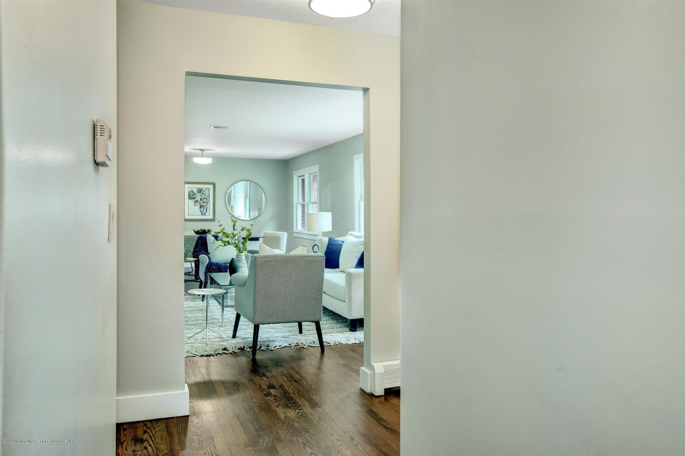 6 Joda Road Allenhurst, NJ 07711 - Photo 4 of 27 04-Foyer View