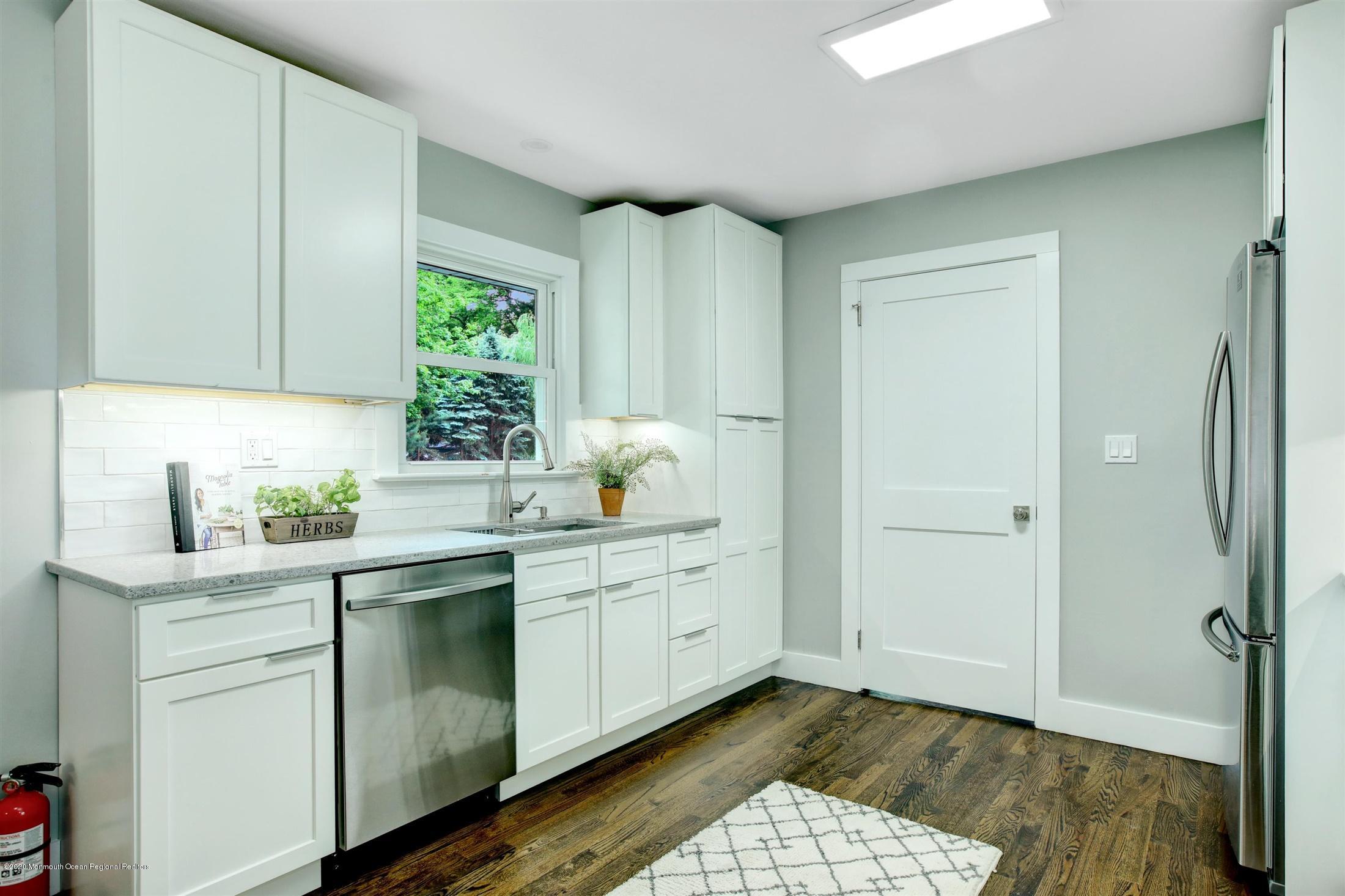 6 Joda Road Allenhurst, NJ 07711 - Photo 10 of 27 10-Kitchen