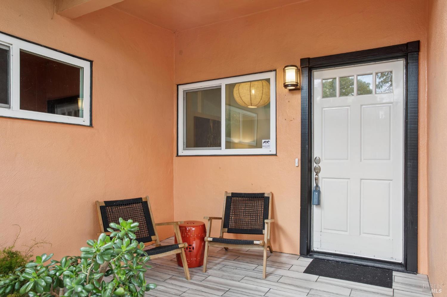 854 Rosal Way San Rafael, CA 94903 - Photo 2 of 15