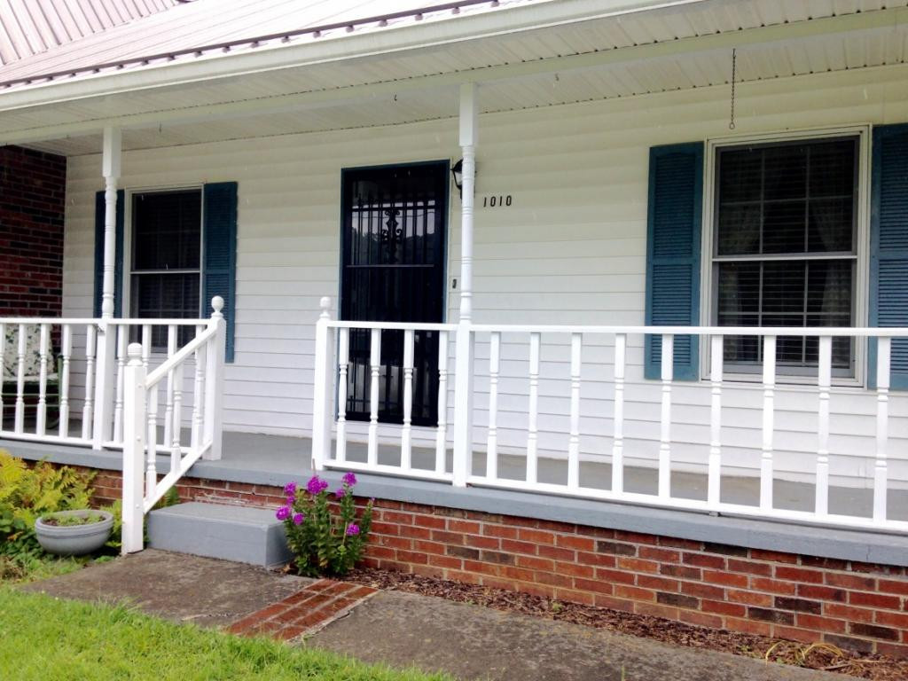 1010 Mountainview Road Erwin, TN 37650 - Photo 25 of 26 view of front porch