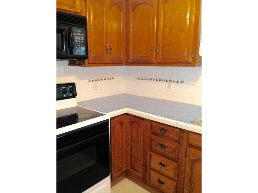 1010 Mountainview Road Erwin, TN 37650 - Photo 4 of 26 nice kitchen