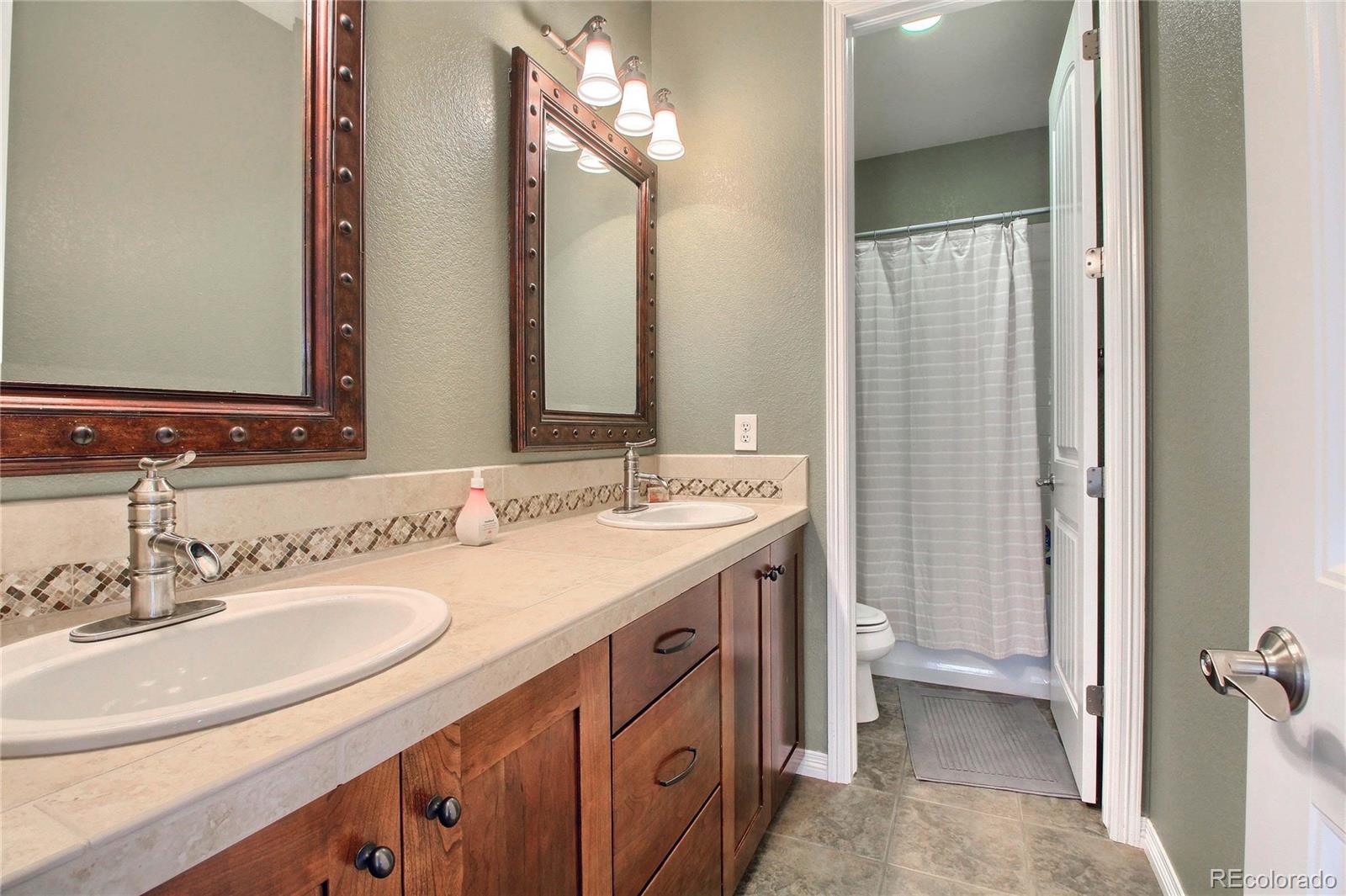 426 Maplehurst Drive Highlands Ranch, CO 80126 - Photo 29 of 35 Gallery Image 29