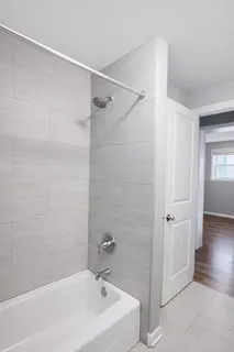 $2,200 | 3924 North California Avenue, Unit G, Chicago, IL 60618