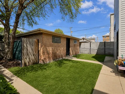 $2,200 | 3924 North California Avenue, Unit G, Chicago, IL 60618
