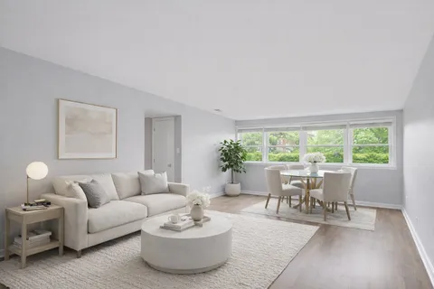 $2,200 | 3924 North California Avenue, Unit G, Chicago, IL 60618