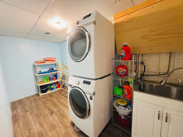 $315,000 | 2884 Knollwood Drive Southeast, Rochester, MN 55904