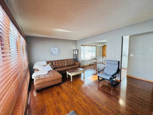 $315,000 | 2884 Knollwood Drive Southeast, Rochester, MN 55904