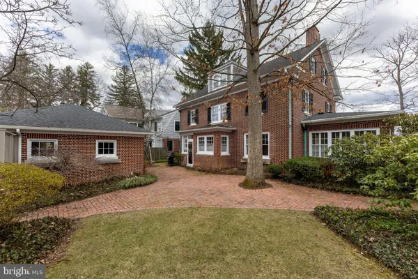 $899,000 | 305 East Hamilton Avenue, State College, PA 16801