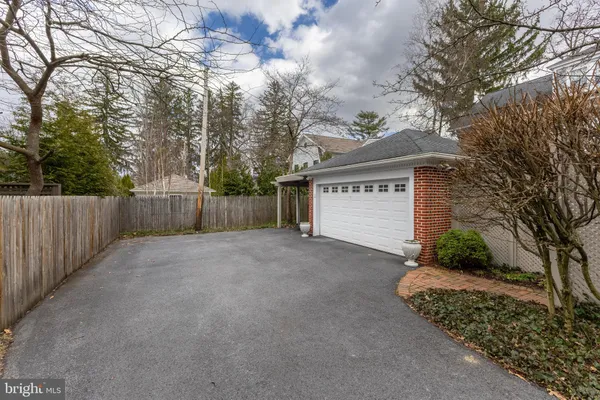 $899,000 | 305 East Hamilton Avenue, State College, PA 16801