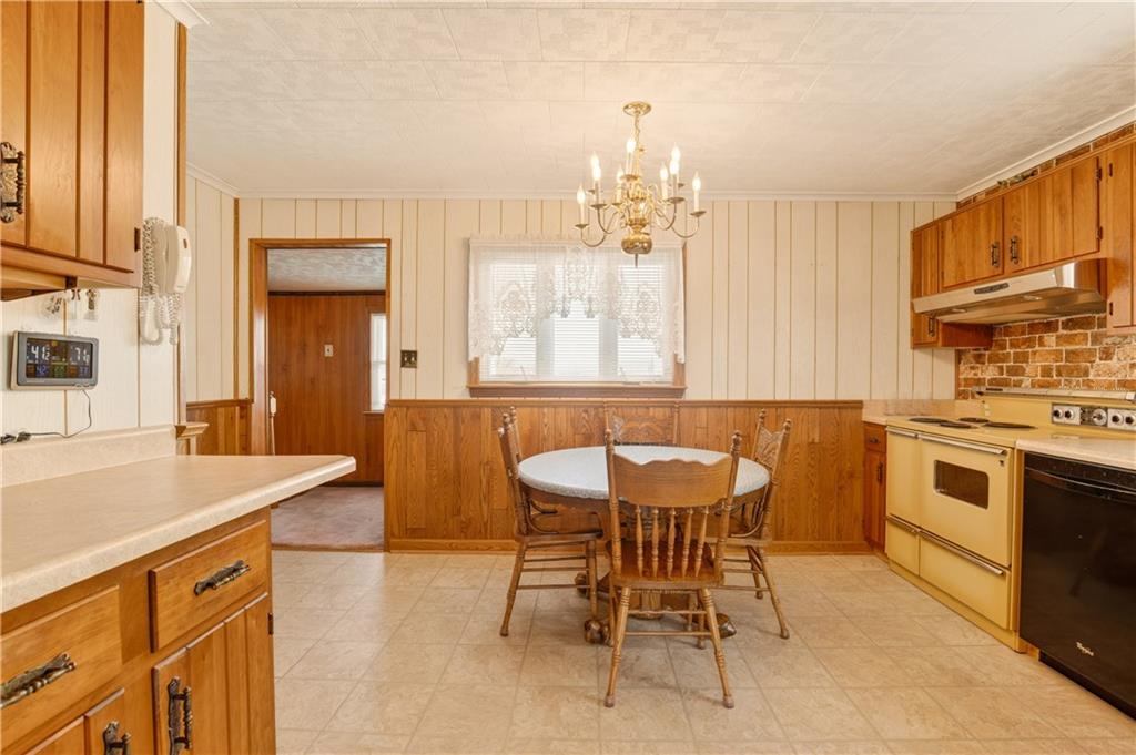 205 North Quarry Street Mount Pleasant, PA 15666 - Photo 17 of 36