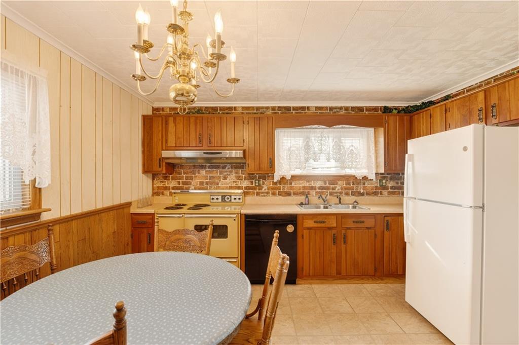 205 North Quarry Street Mount Pleasant, PA 15666 - Photo 19 of 36