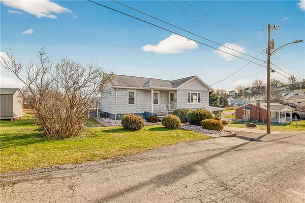 $180,000 | 205 North Quarry Street, Mount Pleasant, PA 15666