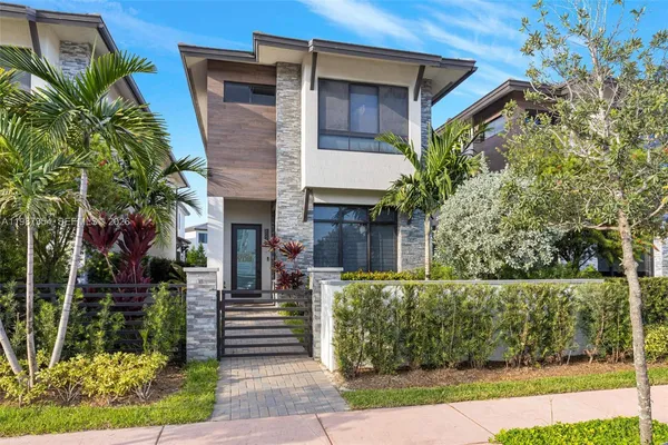 $6,000 | 8225 Northwest 43rd Street, Doral, FL 33166