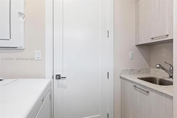 $6,000 | 8225 Northwest 43rd Street, Doral, FL 33166