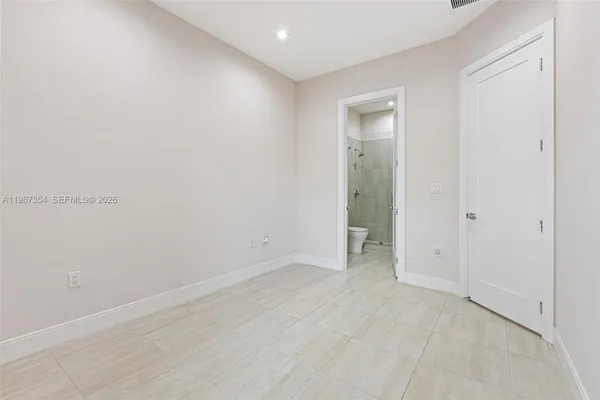 $6,000 | 8225 Northwest 43rd Street, Doral, FL 33166