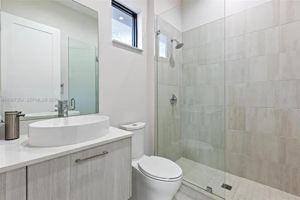 $6,000 | 8225 Northwest 43rd Street, Doral, FL 33166