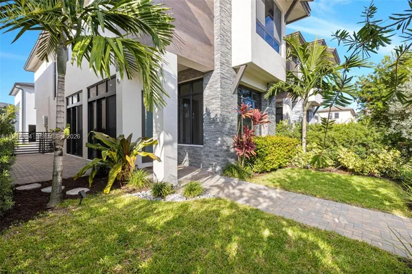 $6,000 | 8225 Northwest 43rd Street, Doral, FL 33166