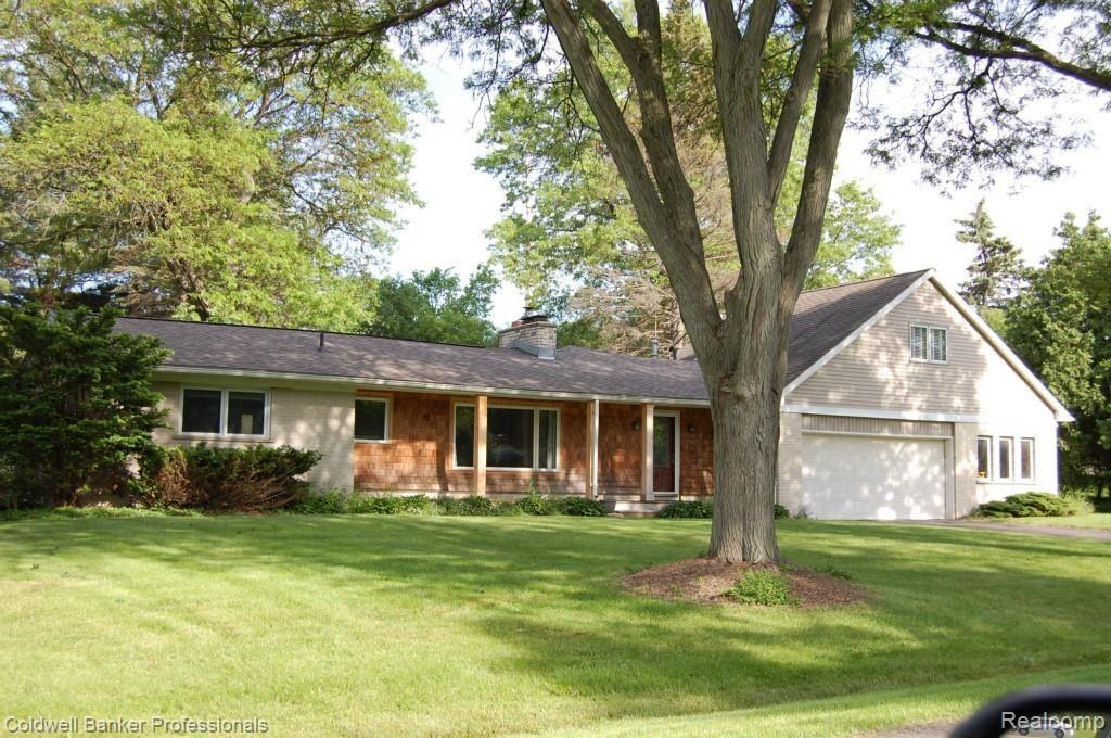 32860 Haverford Road Franklin, MI 48025 - Photo 1 of 29