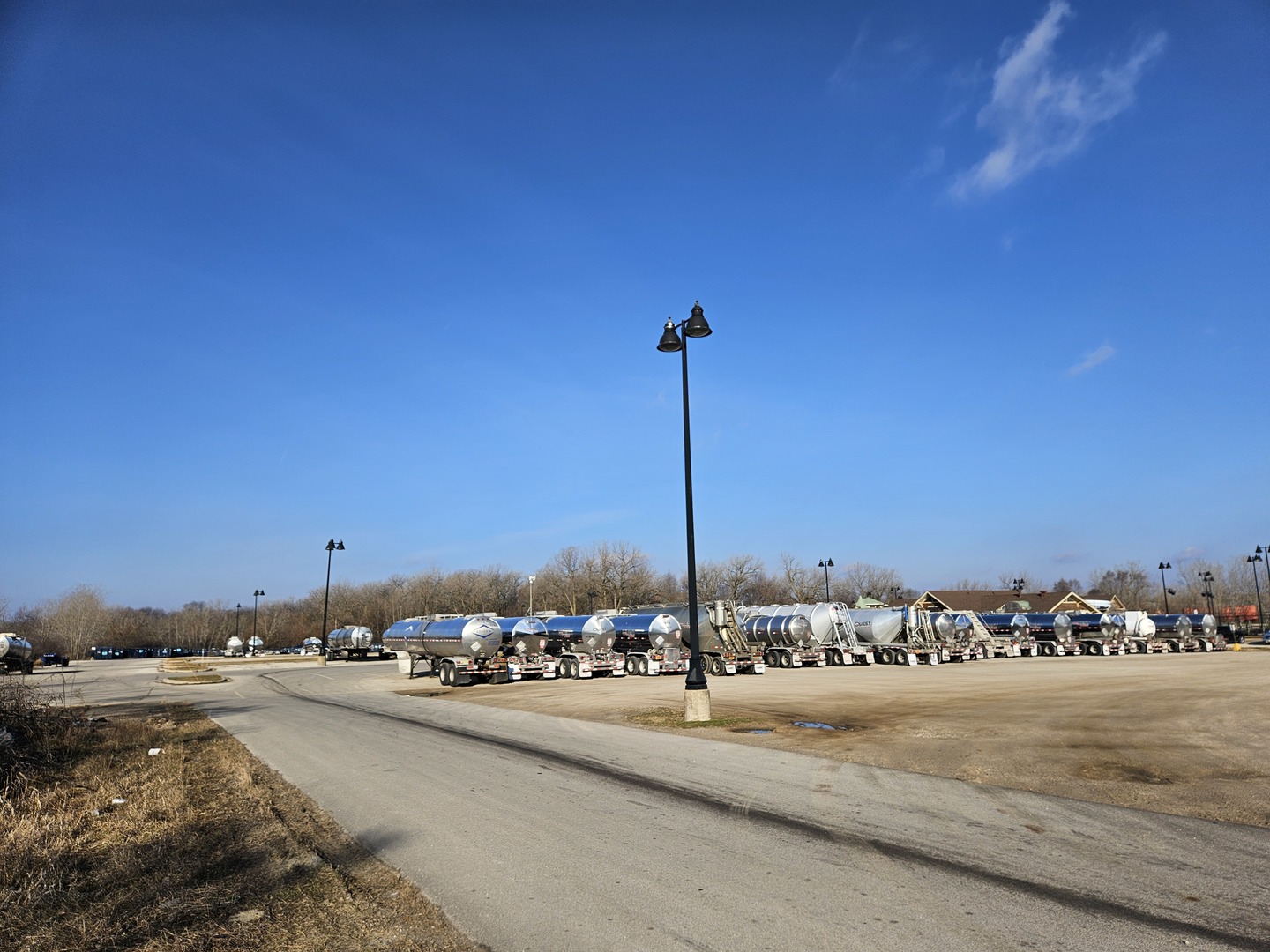 2780 Channahon Road Joliet, IL 60436 - Photo 10 of 10 a view of a city