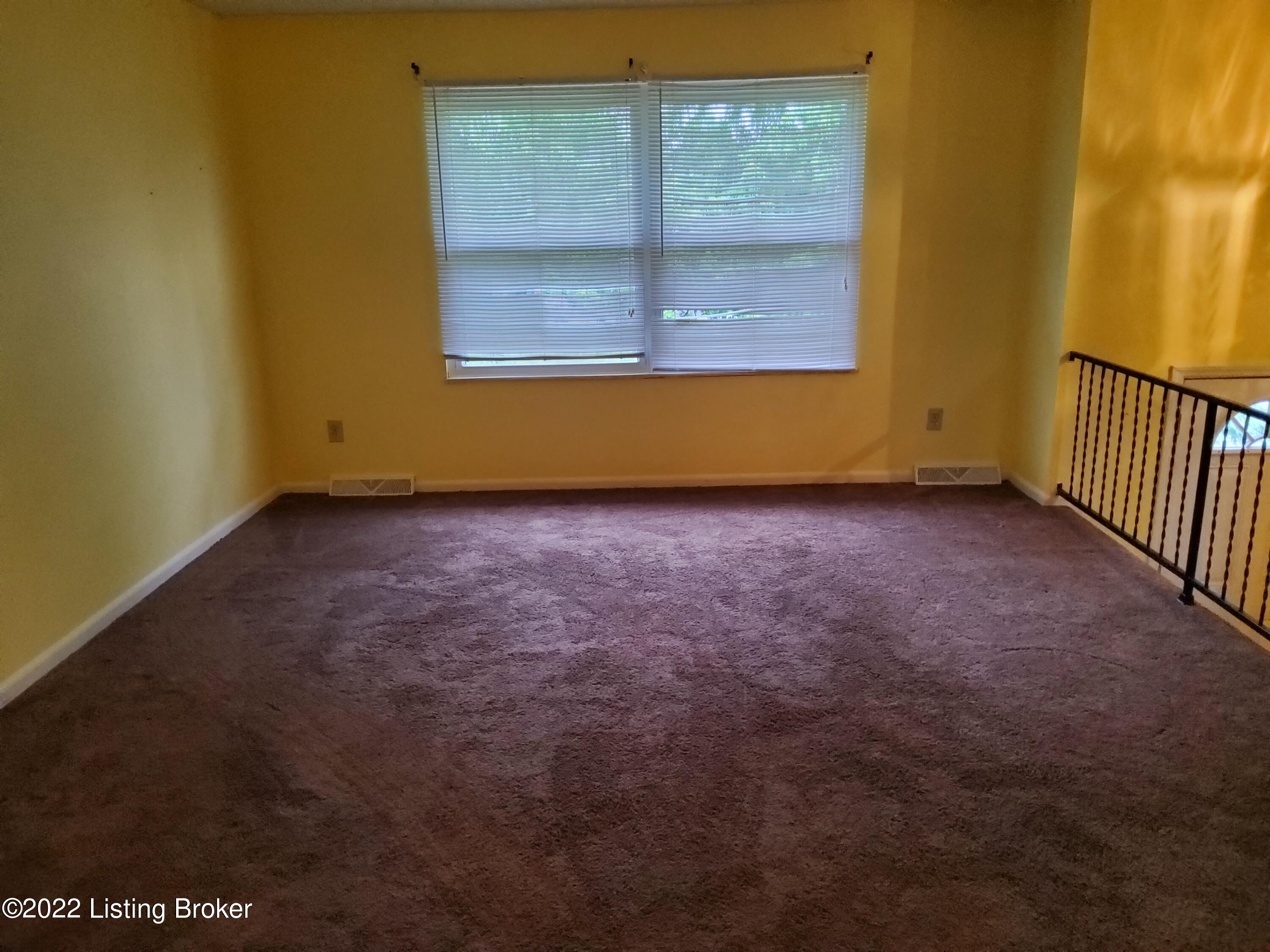 536 Cheyenne Road Radcliff, KY 40160 - Photo 3 of 20 20220602_085845