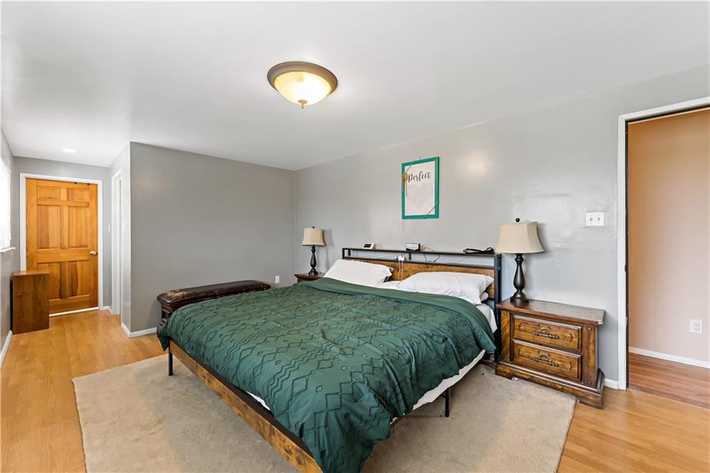 3905 Middleboro Road Pittsburgh, PA 15234 - Photo 12 of 32 a bedroom with bed and window