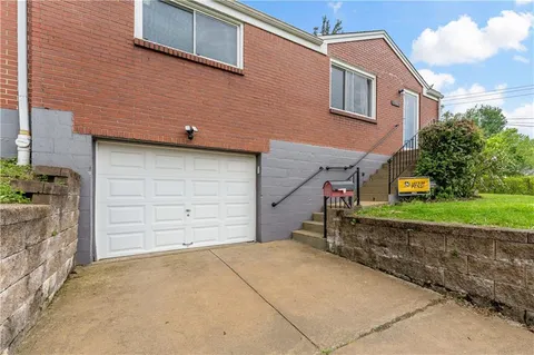 $215,000 | 3905 Middleboro Road, Pittsburgh, PA 15234