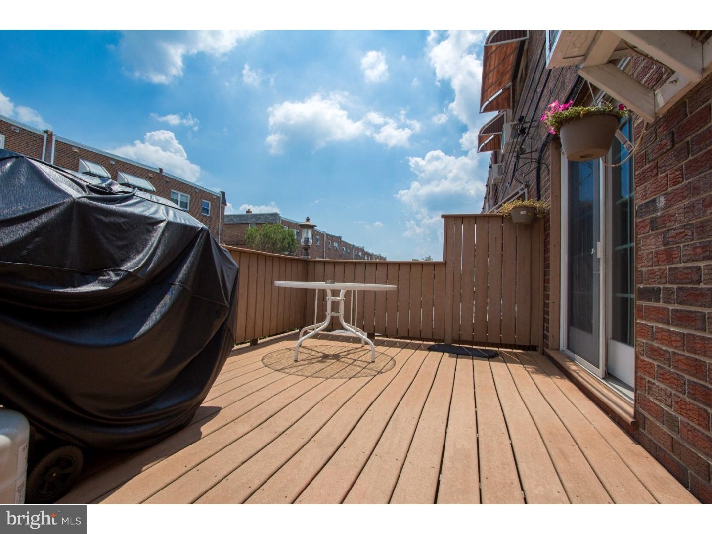 3854 Salina Road Philadelphia, PA 19154 - Photo 9 of 20 Deck