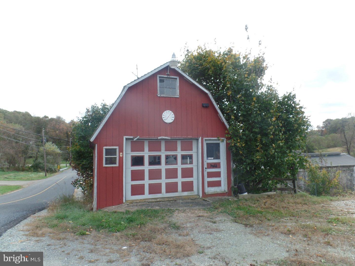 401 Lees Bridge Road Nottingham, PA 19362 - Photo 17 of 20 Barn