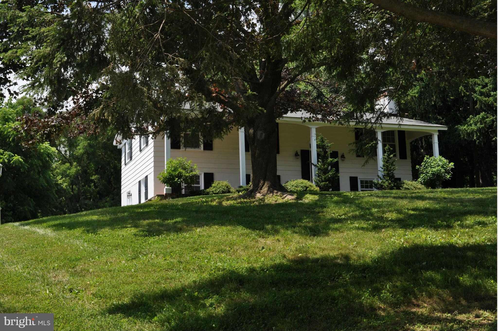 18179 Sands Road Purcellville, VA 20132 - Photo 2 of 30 Exterior Front
