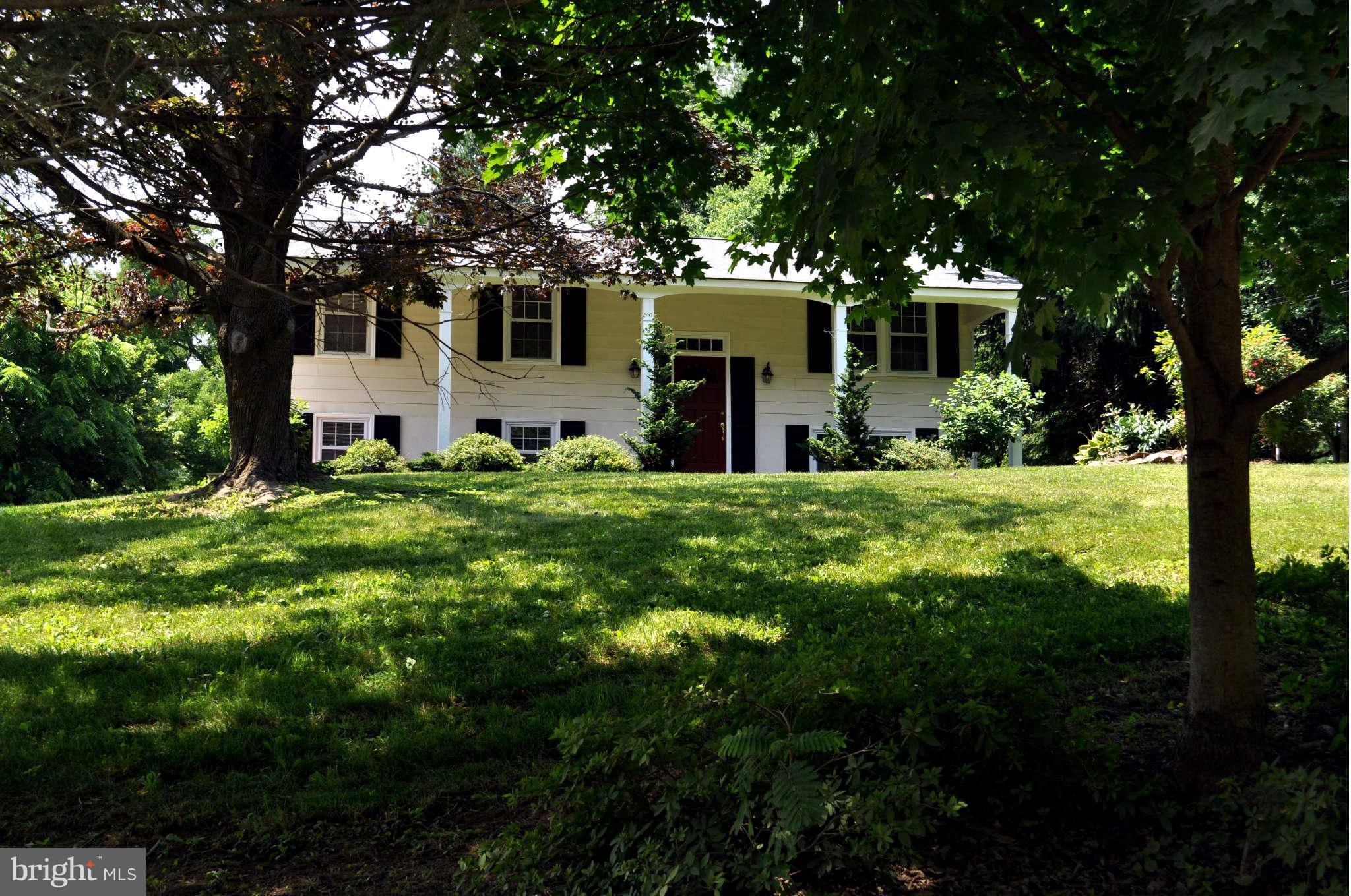 18179 Sands Road Purcellville, VA 20132 - Photo 3 of 30 Exterior (Front)