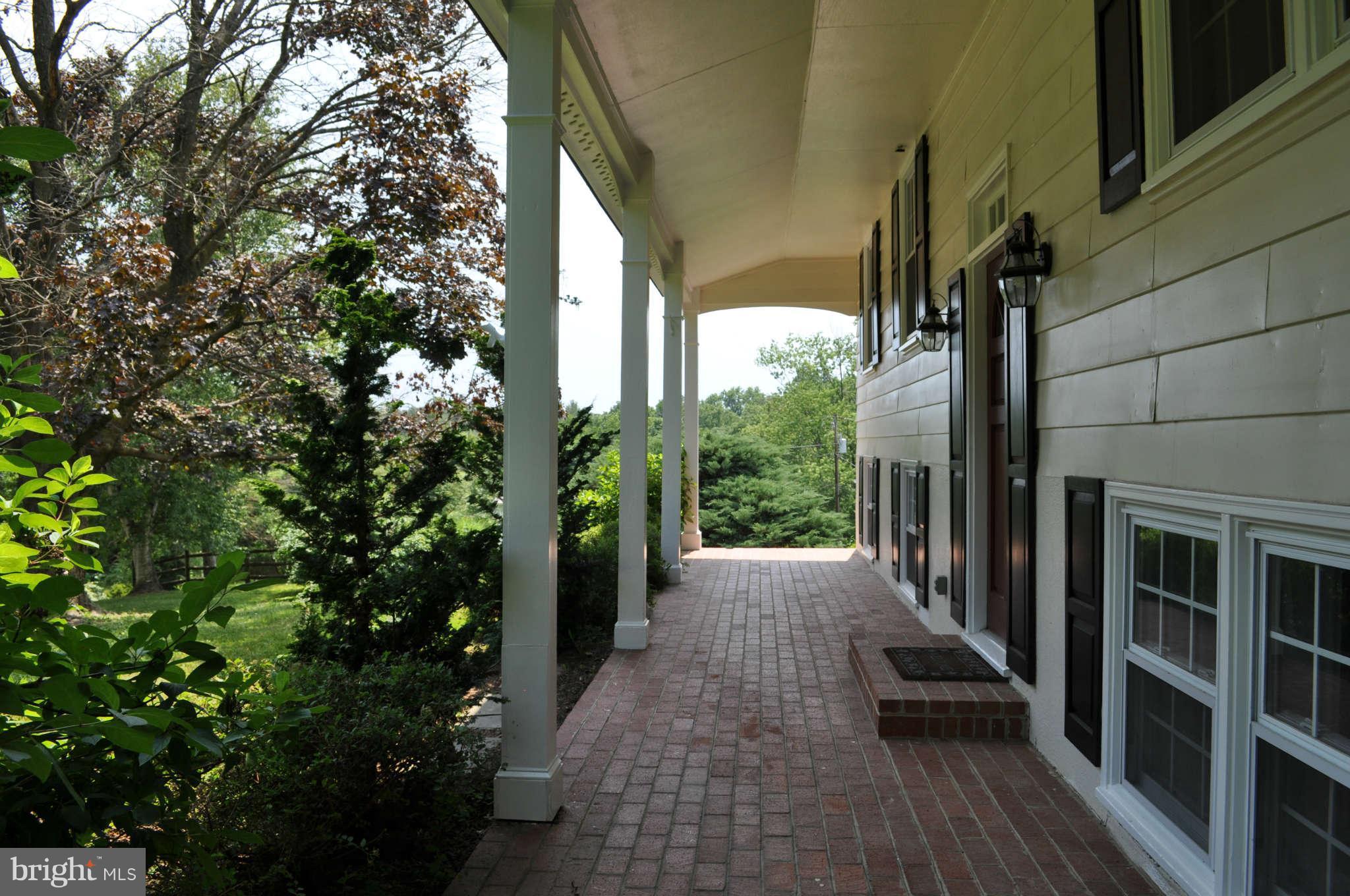 18179 Sands Road Purcellville, VA 20132 - Photo 4 of 30 Exterior Front