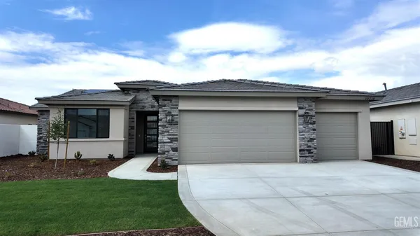 $600,376 | Undisclosed Address, Bakersfield, CA 93311