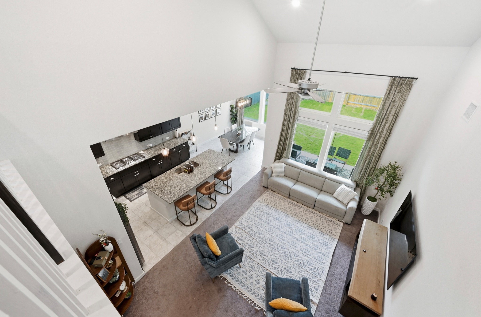 4434 Hannover Way Round Rock, TX 78681 - Photo 26 of 40 a view of living room with furniture and rug
