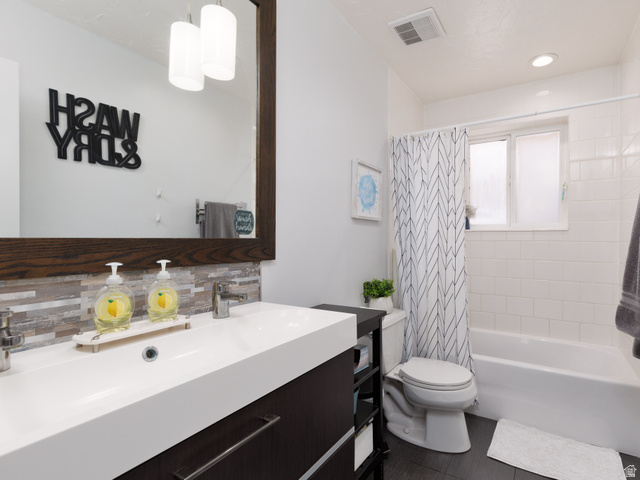 8252 Wood Street Midvale, UT 84047 - Photo 14 of 40 Upstairs bathroom