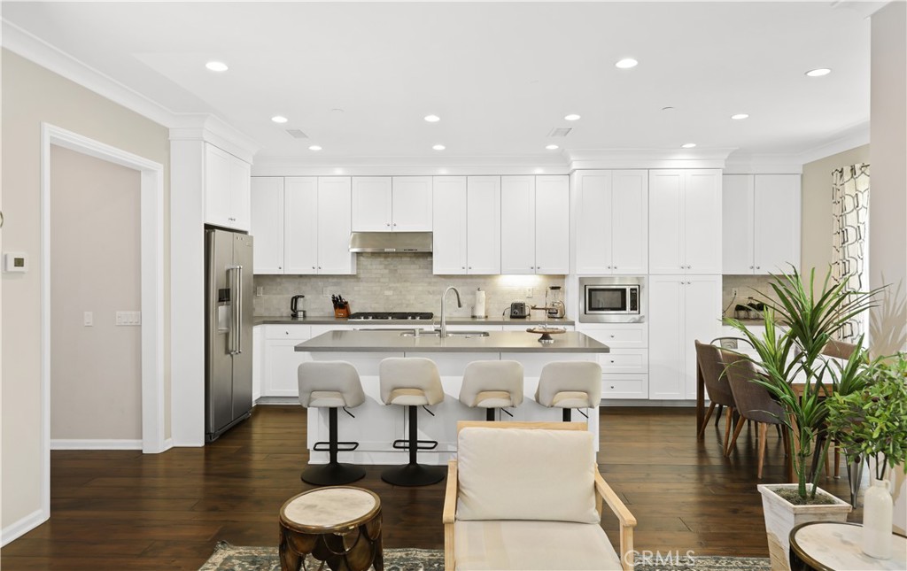 231 Rodeo Irvine, CA 92602 - Photo 13 of 48 Gallery Image 13