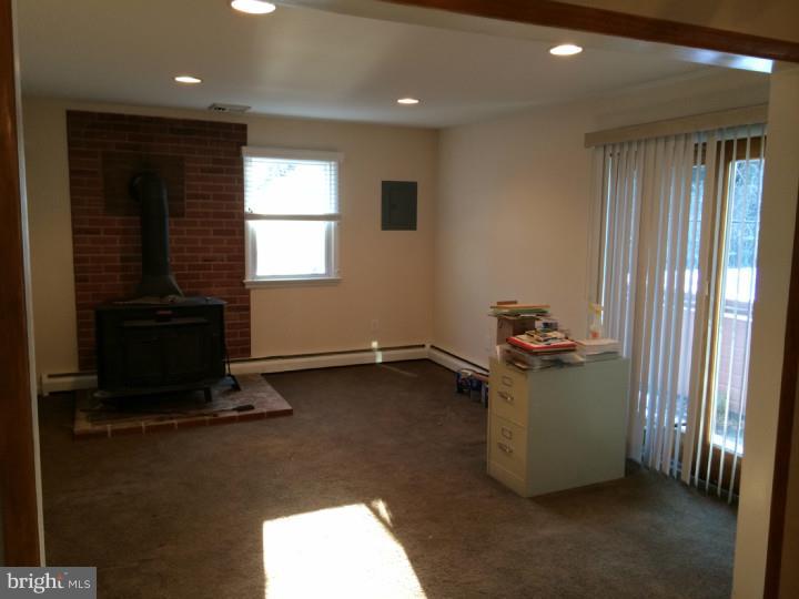 817 Horsham Road Horsham, PA 19044 - Photo 10 of 14 Den